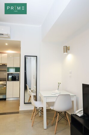 Studio Standard, 1 grand lit