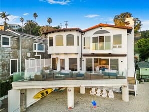 Exterior - Escondido Escape - Modern Tri-level Mediterranean Beachfront Home (Los Angeles)