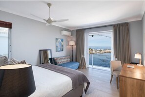13 bedrooms, WiFi, bed sheets - Bayside Apartments. (Cape Town)