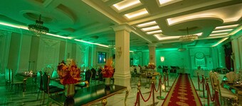 THE DREAMS HOTEL