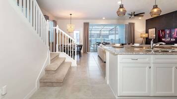 House, Multiple Beds, Pool Access, Pool View | Interior