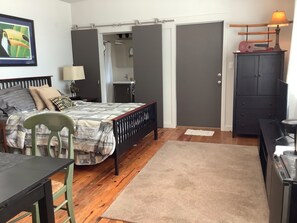 1 Schlafzimmer, Schreibtisch, Bügeleisen/Bügelbrett, kostenloses WLAN