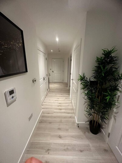 Luxury 2-bed Apartment in Barking