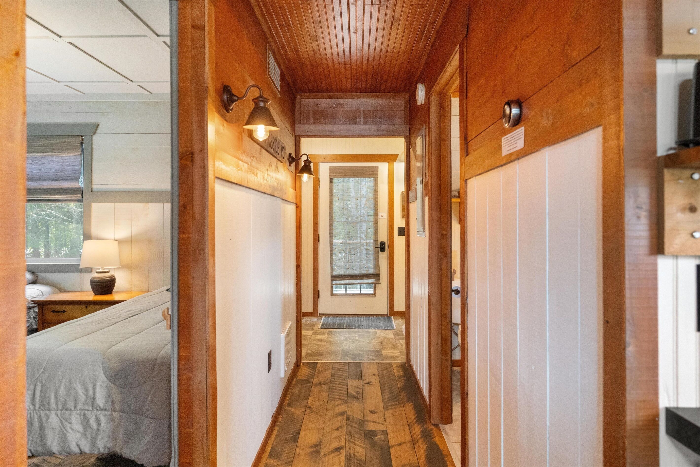 2 makuuhuonetta, ilmainen Wi-Fi, vuodevaatteet