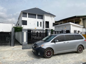 Depan hartanah