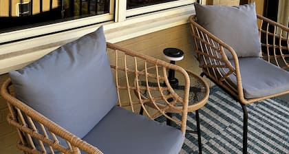 Come enjoy a cozy, spacious high-rise condo with breathtaking sunset views.