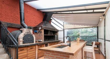 Casa Familiar con Piscina, Jacuzzi y Bbq! Ideal Grupos!