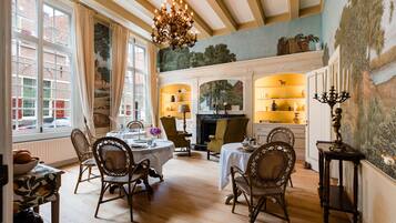 Free daily local cuisine breakfast