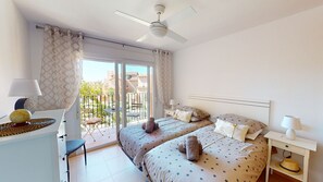 2 bedrooms, iron/ironing board, free WiFi, bed sheets