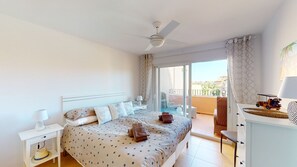 2 عدّة غرف نوم ومكواة/لوح كي وواي فاي مجانًا وملاءات أسرّة