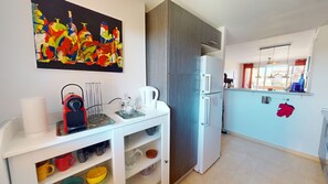 Frigorifero, microonde, forno, lavastoviglie