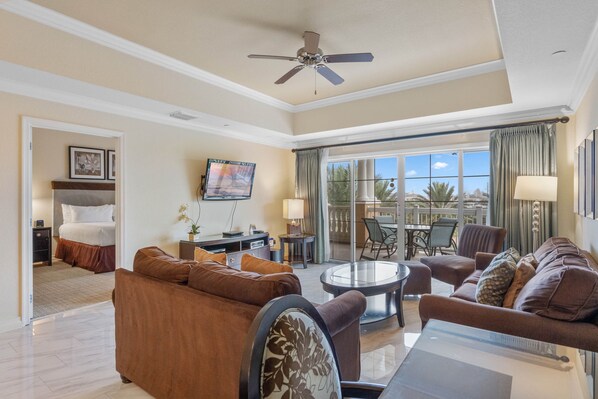 Smart TV - 3 Bedroom with Sunset View Villa II (Four Corners)