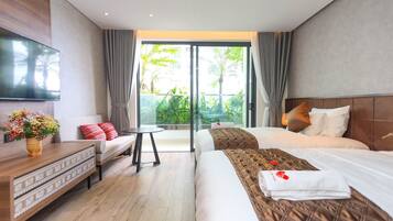 Hypo-allergenic bedding, memory-foam beds, minibar, in-room safe