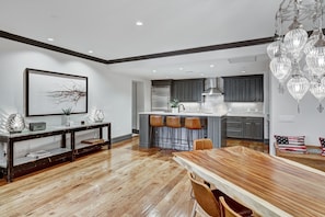 Appart'hôtel, 3 chambres | Intérieur