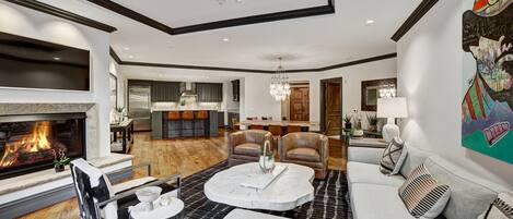 Condo, 3 Bedrooms | Living area