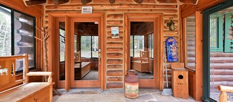 Birch Haven 4 Bedroom Home by RedAwning