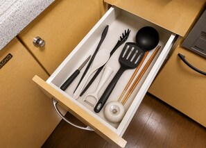Uklassifisert bilde, 3 av 18, knapp