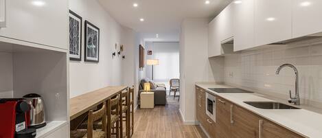 Fridge, microwave, oven, dishwasher