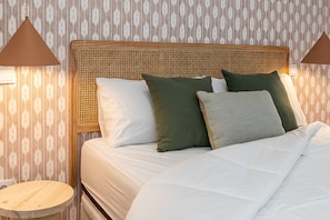 2 bedrooms, iron/ironing board, free WiFi