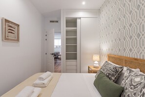 2 chambres, fer et planche Ă repasser, Wi-Fi gratuit, draps fournis