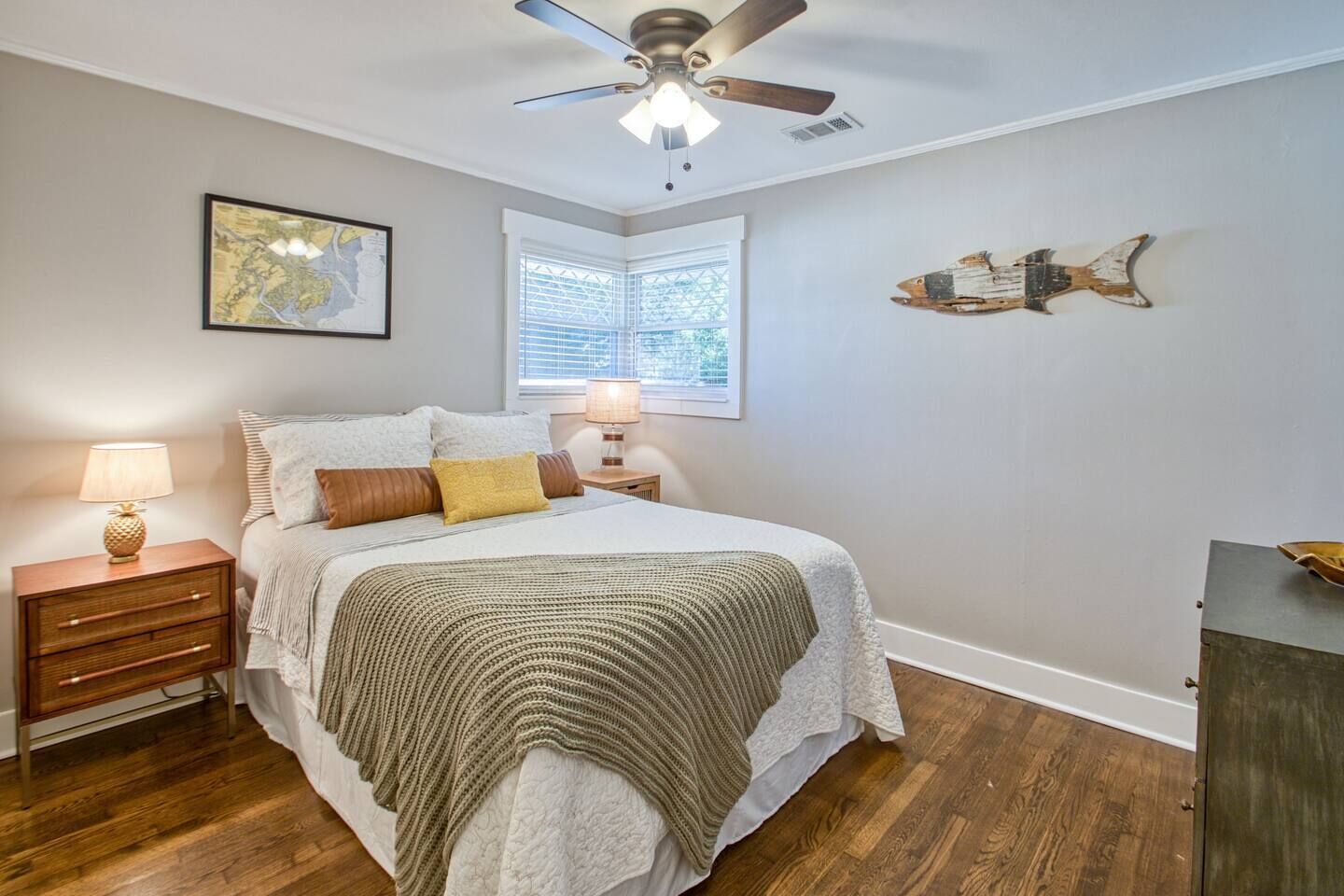 3 bedrooms, iron/ironing board, travel cot, WiFi