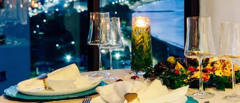 Apartment | Dining