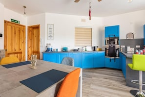 Apartment | Dining