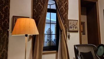 Economy-Doppelzimmer | Blick auf den Innenhof