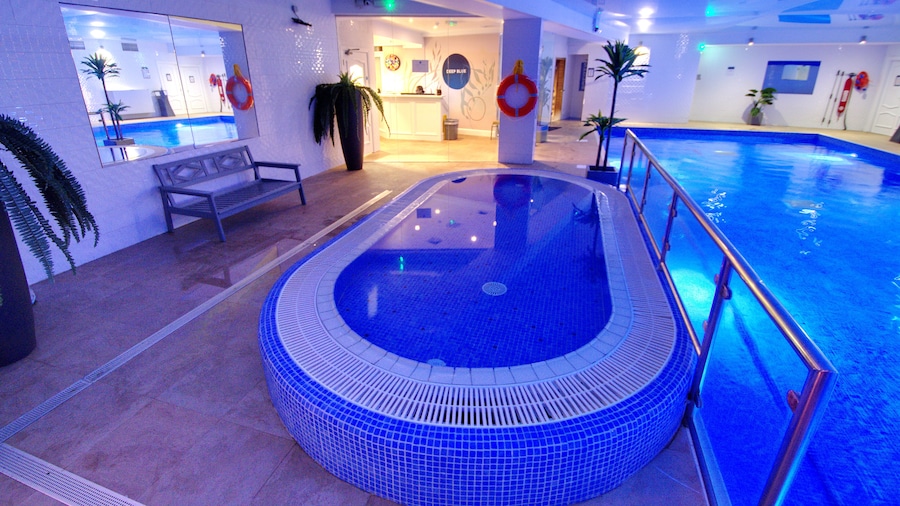 Schull Harbour Hotel