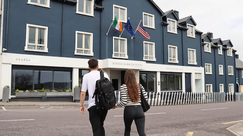 Schull Harbour Hotel