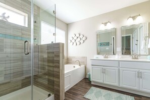 Townhome, Multiple Beds, Patio (Endless Happy Hour) | Bathroom | Deep soaking tub, hair dryer, towels