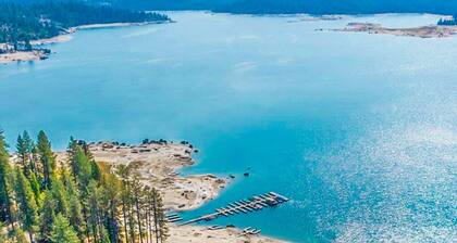 Bass Lake Beauty! 4 BDR Sleeps 16, Lakefront Views