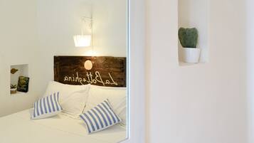 1 camera, Wi-Fi gratuito