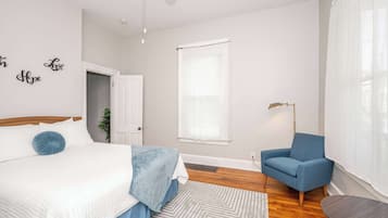 Kondominium, 1 Tempat Tidur Queen, balkon | 1 kamar tidur dan didekorasi berbeda-beda