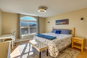 House (5 Bedrooms) | 5 bedrooms, bed sheets - Moab Home w/ Pool - 14 Mi to Arches National Park! (Moab)