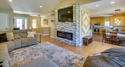 Moab Home w/ Pool - 14 Mi to Arches National Park!