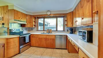 Cottage (3 Bedrooms) | Interior