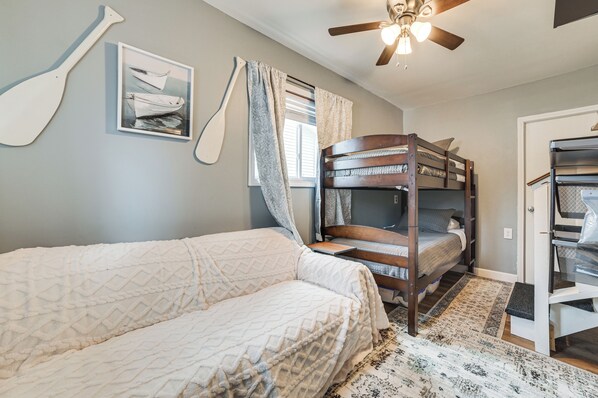 Cottage (3 Bedrooms) | Interior