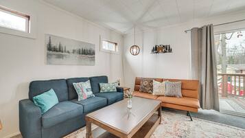 Cottage (3 Bedrooms) | Interior