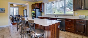 Inviting Connellsville Getaway w/ Deck!