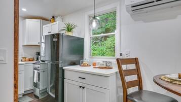 Apartment (0 Bedroom) | Bahagian dalam