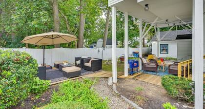 5 Mi to Salem: Furnished Patio at Danvers Studio!