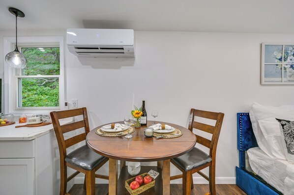 Apartment (0 Bedroom) | Interior - 5 Mi to Salem: Furnished Patio at Danvers Studio! (Danvers)