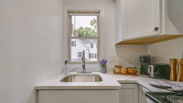 Apartment (0 Bedroom) | Bahagian dalam