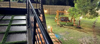 GENK FARMS Cozy mountain home