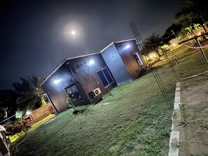 Property grounds - GENK FARMS Cozy mountain home (Adawso)