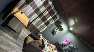 Smart TV, fireplace, video games, DVD player