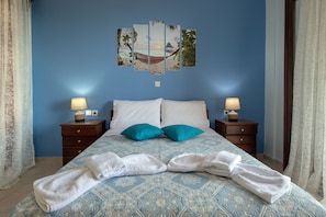 Comfort Apartment, 2 Bedrooms, Sea View | 2 bedrooms, soundproofing, iron/ironing board, free WiFi - Sunset and Sunrise Apartments  (Corfu)