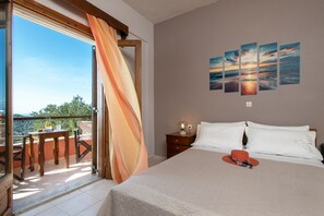 2 bedrooms, soundproofing, iron/ironing board, free WiFi - Sunset and Sunrise Apartments (Corfu)