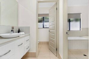 Haartrockner, Handtücher